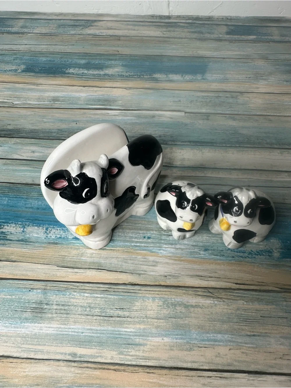 Ceramic Cow Salt and Pepper Shaker Set - White and Black